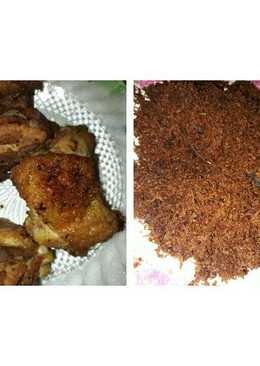 Ayam goreng plus serundeng kelapa