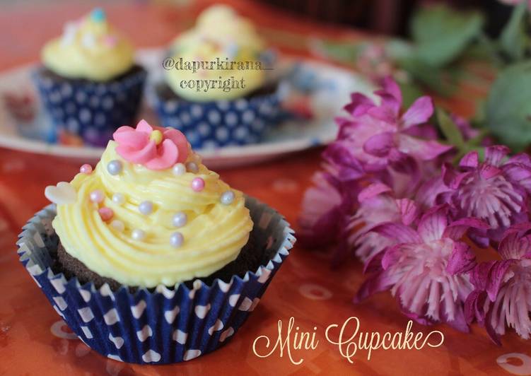 resep lengkap untuk Mini Cupcakes