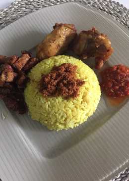 Nasi Kuning Praktis Dengan Rice Cooker