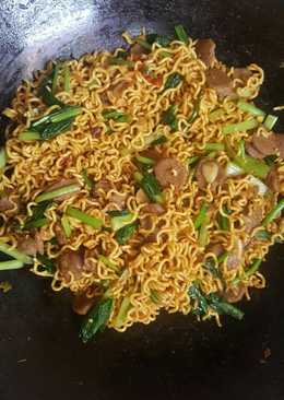 Mie goreng pentol