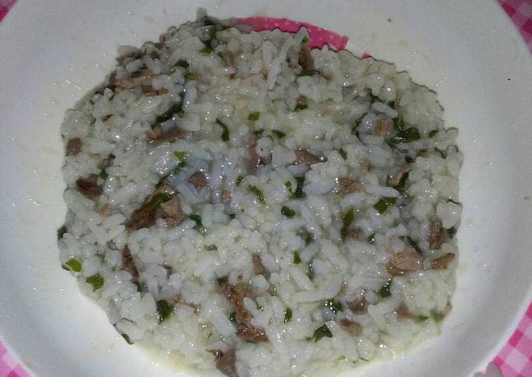 cara membuat Bubur tibayam (ati ayam+bayam)