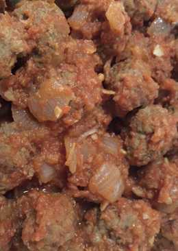 Bola bola daging balado