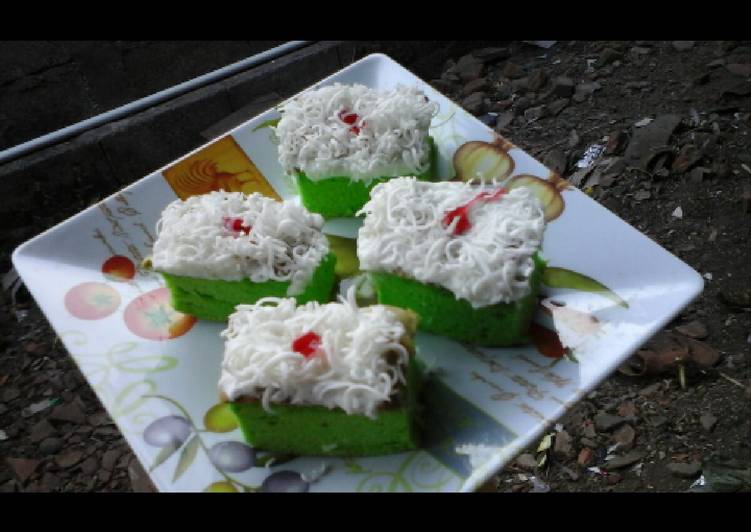 Resep Soft Cake Pandan cake potong oleh kheyla kitchen 