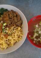 Mie ayam / daging spesial