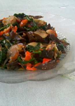 Tumis Pedas Daun Pepaya Jepang Ebi Jamur Kuping