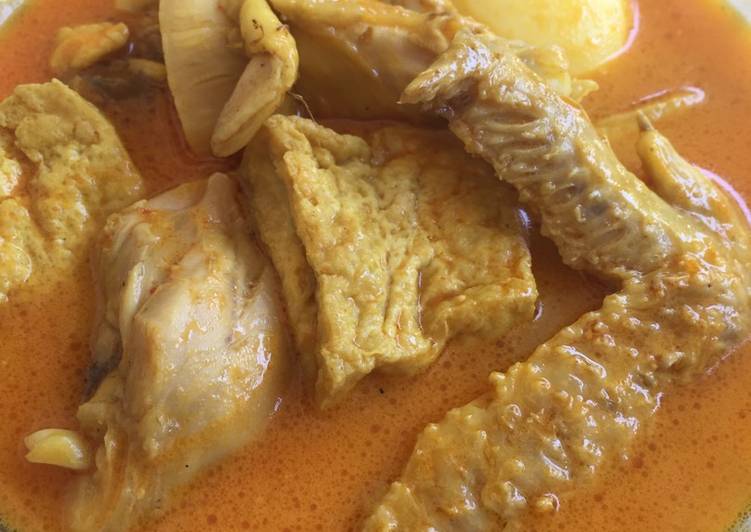 resep lengkap untuk Kare Ayam Tahu Telur