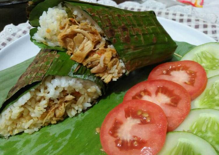 cara membuat Nasi bakar ayam pedas