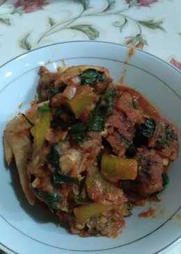 Ayam Woku Kemangi Pedas