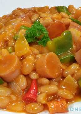 Kacang merah saus tomat