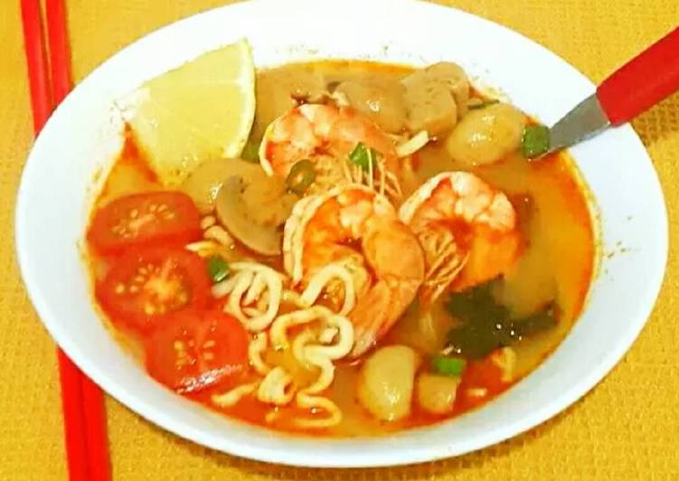 resep lengkap untuk Tom Yam Noodle Soup#posting rame2 sop