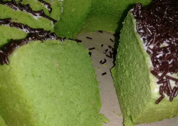 gambar untuk resep Bolu pandan kacang hijau