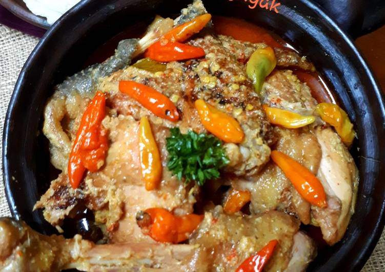 Resep Ayam Lodho HOT oleh Yayak W - Cookpad