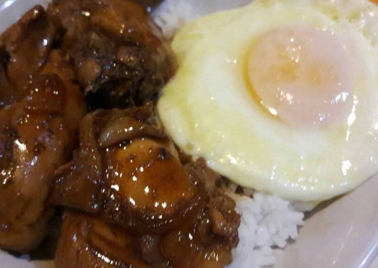 resep masakan Chicken rice bowl with sunny side up egg