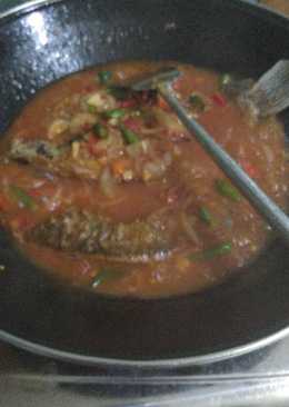 Ikan gurame asem manis pedas