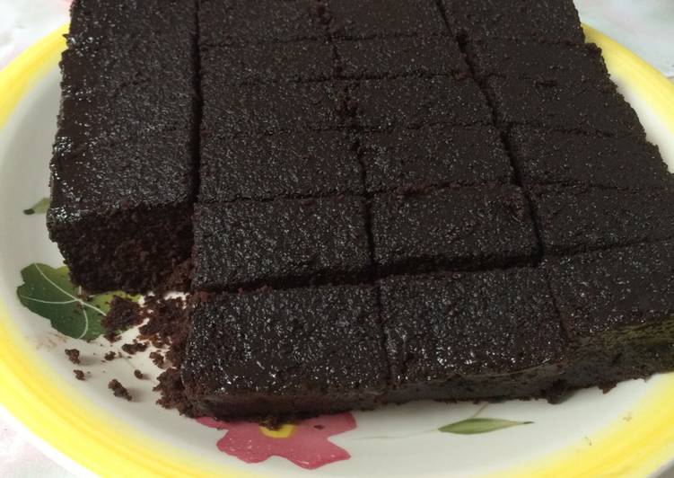 bahan dan cara membuat Chocolate fudge cake