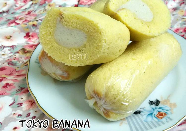 Resep Tokyo Banana (Cake Guling dengan Krim Pisang) - Rachma Esty Utami