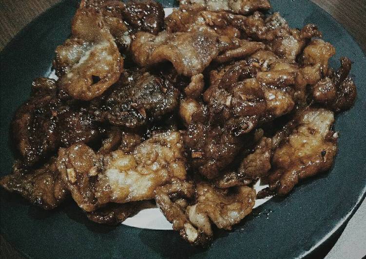 cara membuat crispy sirloin stripped with worcestershire sauce a.k.a bistik sapi saus kecap inggris alaa me