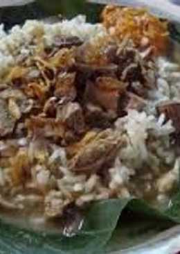 Nasi gandul khas kota pati jateng