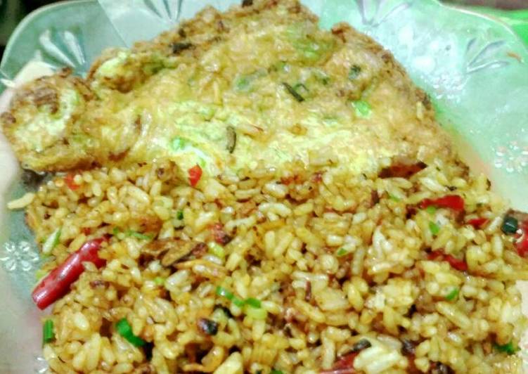 gambar untuk resep makanan Nasi Goreng Sambel Terasi Teri