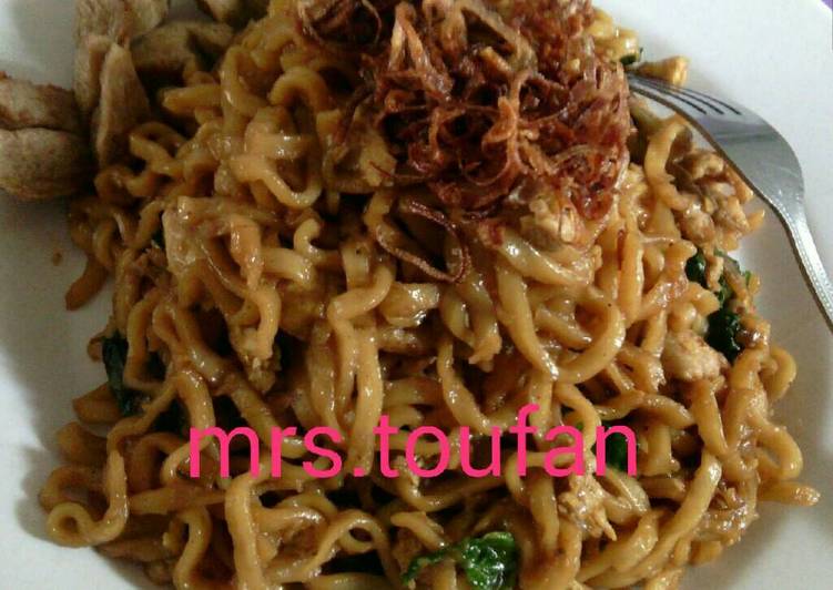  Resep  Bakmi goreng  solo  oleh mrs Toufan Cookpad