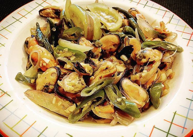 Resep Kerang tumis cabe ijo - Daisy (T.D.T Kitchen)