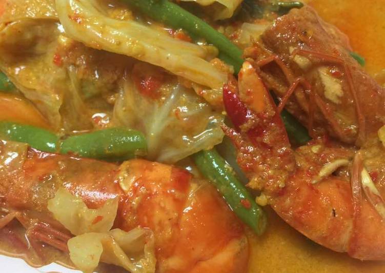 bahan dan cara membuat Gulai udang campur buncis kol