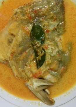 Gulai kepala ikan kue