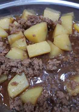 Semur kentang cah daging