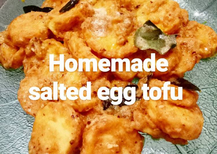 bahan dan cara membuat Stir fried salted egg tofu (tahu jepang goreng telur asin)