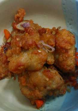 Ayam goreng tepung pedas