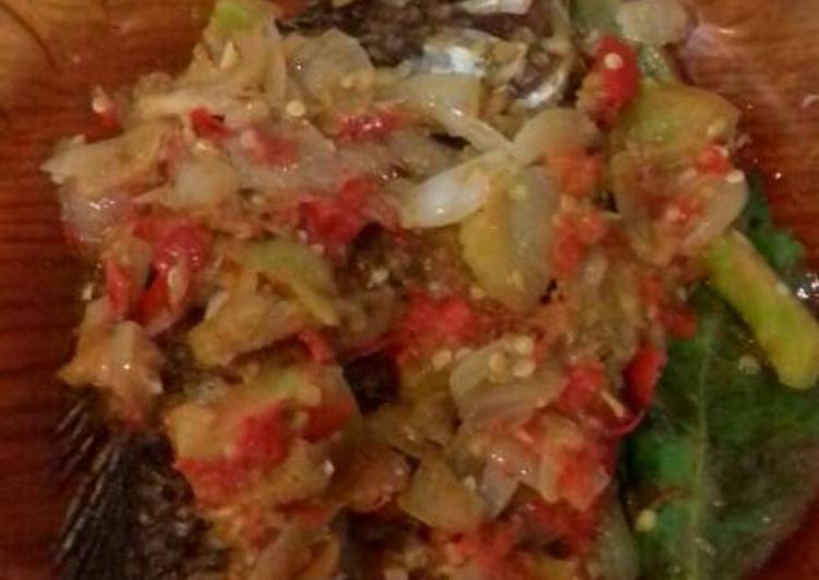 resep makanan Gurame sambal dabu dabu