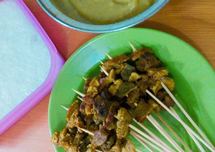 bahan dan cara membuat Sate Padang bumbu kuning