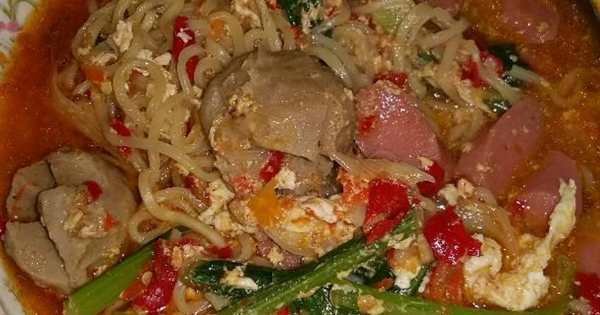 Resep Mie tek-tek indomie kari ayam special pedasss sekali ala Silvia Octaviany