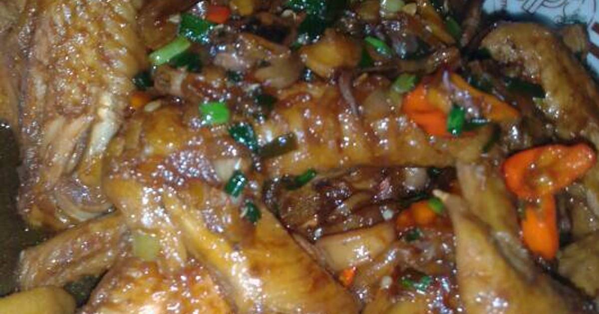  Resep Ayam kecap suwir pedas ala ciprut oleh Alcyiadevy 