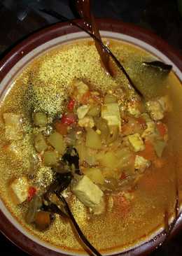 Sayur sop tahu tempe kuah mer