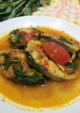Ikan woku asam pedas (recook dr xanderkitcen & bbrp sumber)