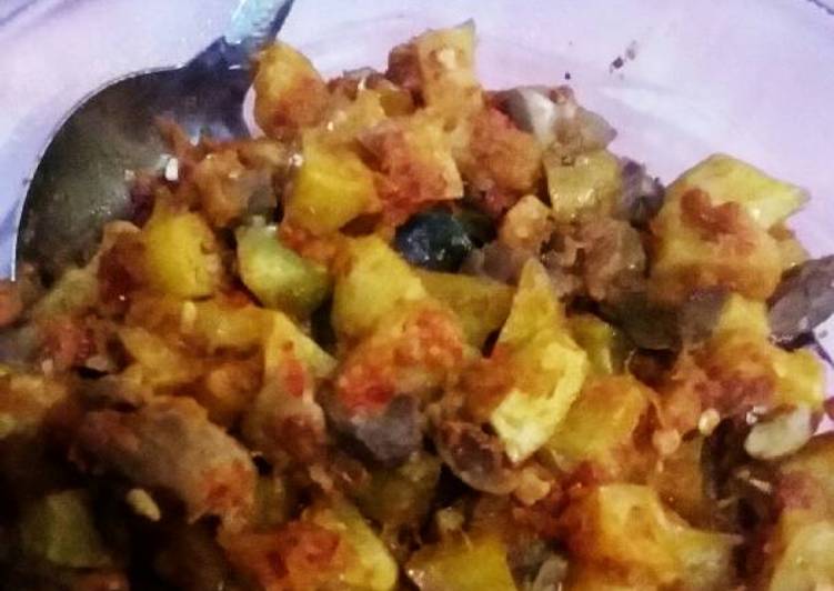 gambar untuk resep makanan Sambel goreng kentang + hati ayam