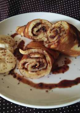 Banana roll pancake