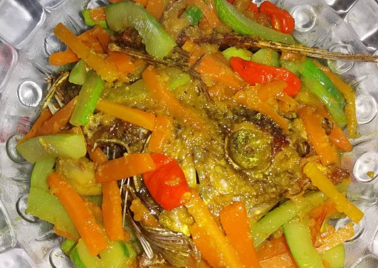 resep lengkap untuk Gurame acar kuning