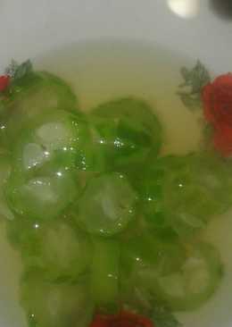 Sayur bening oyong (gambas)