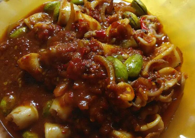 resep lengkap untuk sambel goreng cumi petai