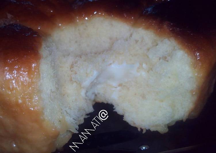 Resep Roti ku isi cream cheese siram saos karamel Oleh tia_mamatia