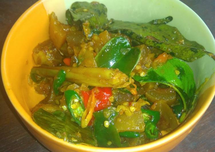 resep makanan Kikil mercon