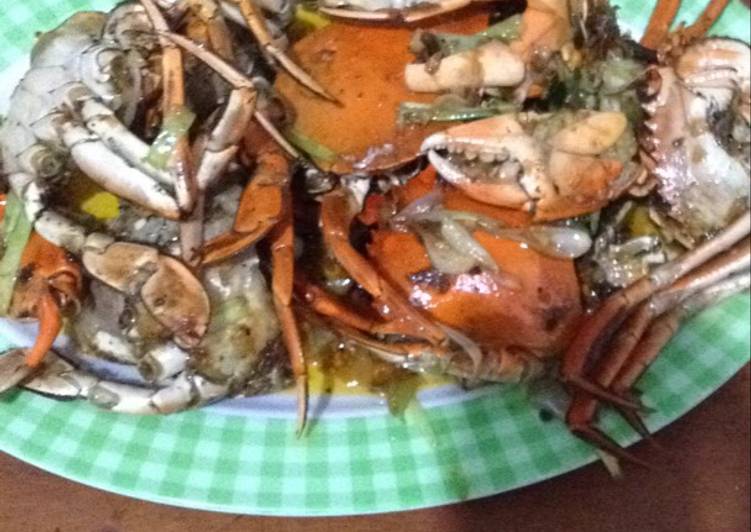 resep lengkap untuk Kepiting saus mentega sederhana