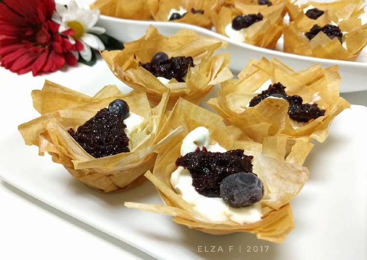 resep makanan Mini Cherry Cheese Cake (with fillo dough)