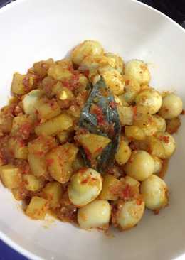 Telur puyuh kentang balado