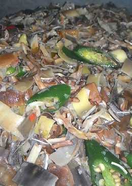 Tumis cabe jantung pisang ikan teri asin