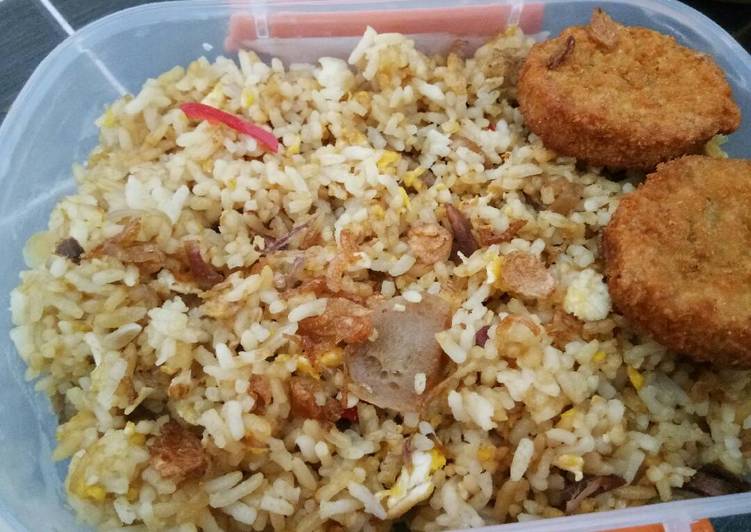 resep lengkap untuk Bekal suami -nasi goreng daging-#kitaberbagi