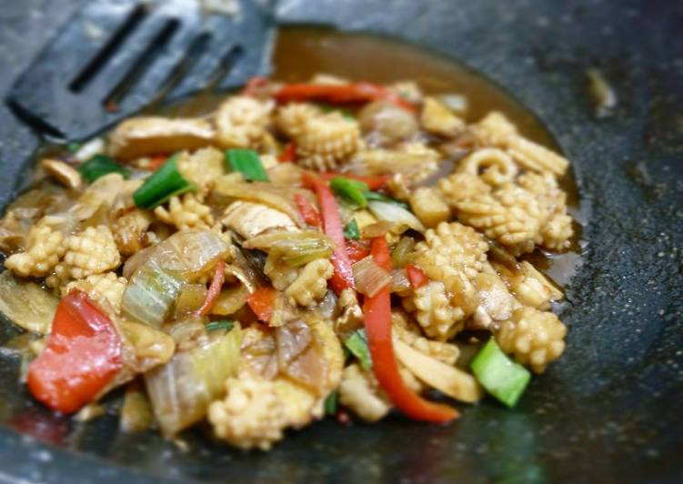 bahan dan cara membuat Cumi goreng mentega ala bujang