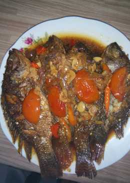 Tumis mujair pedas manis